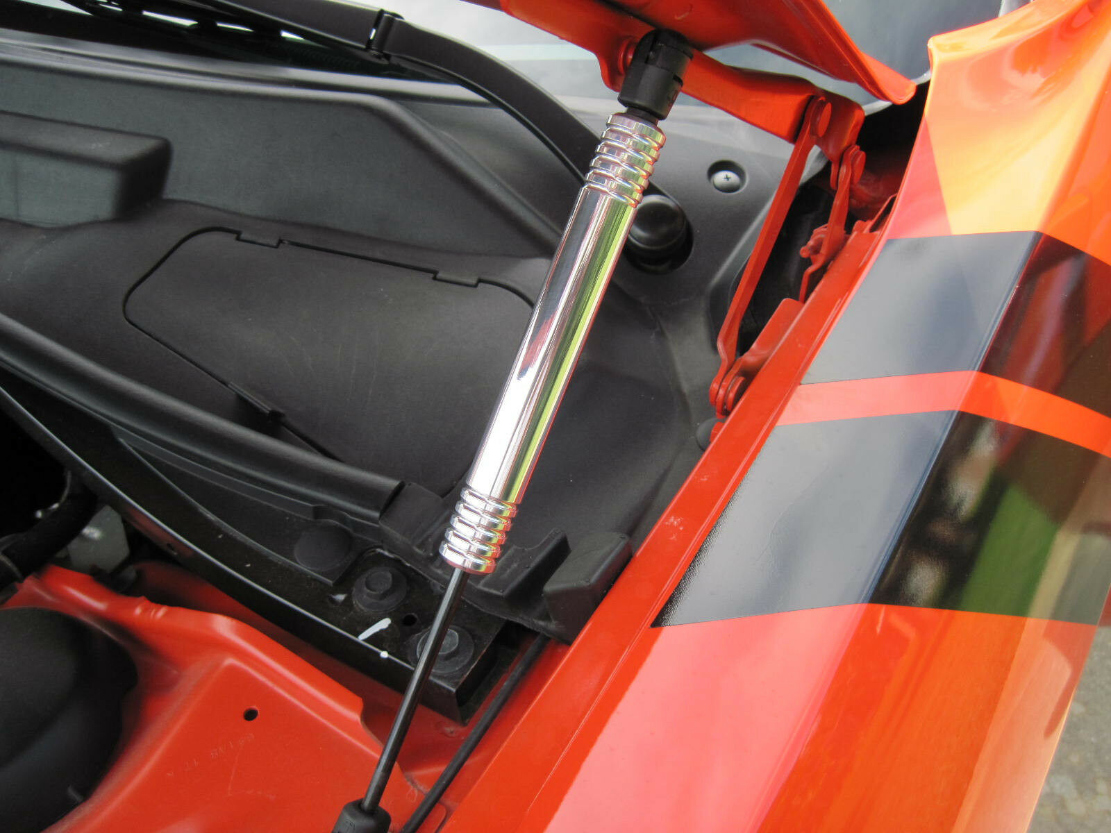 Custom Billet Hood Strut Covers for Chrysler, Dodge, & Jeep - Click Image to Close